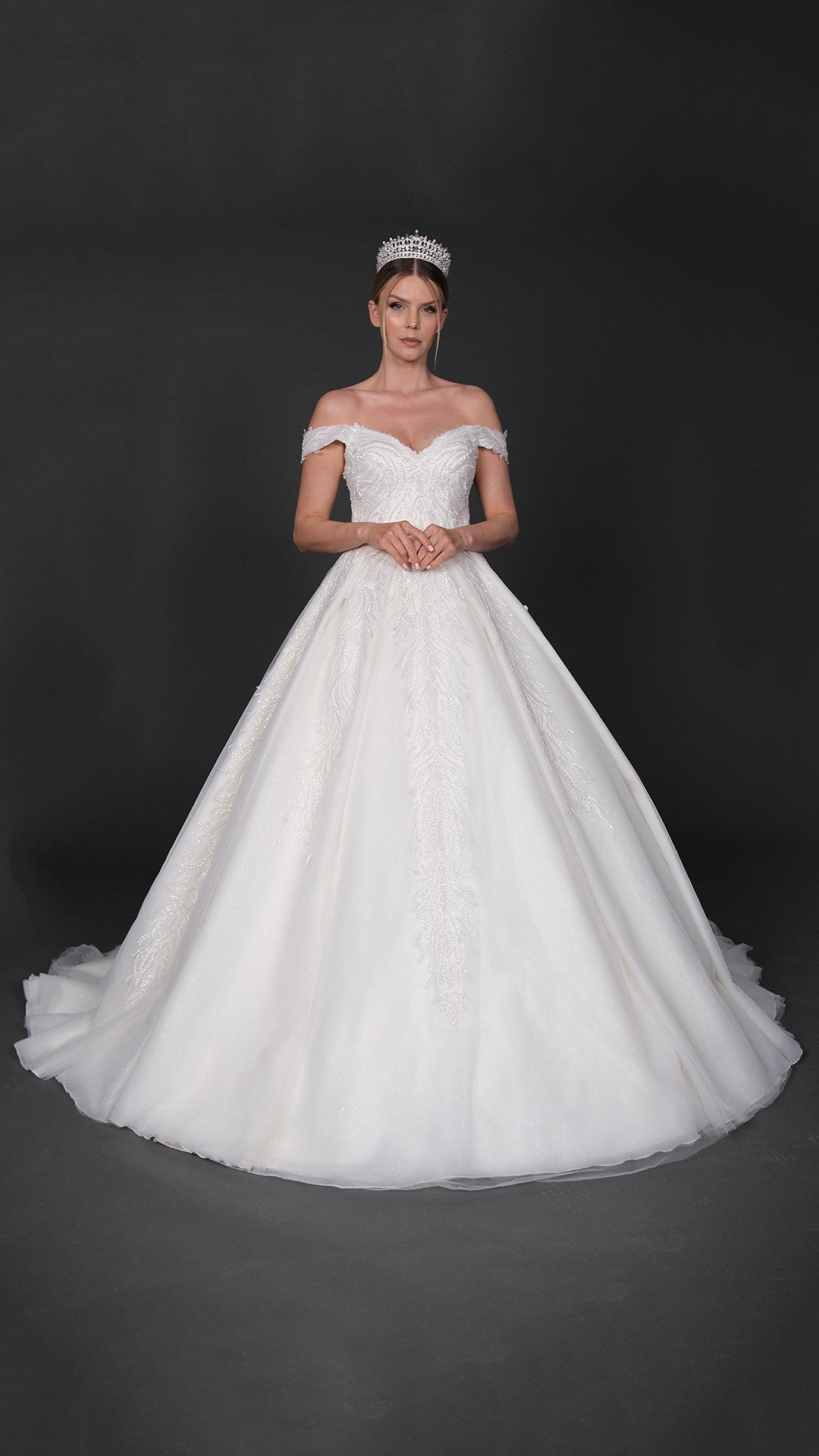 Abito da sposa a trapezio Mayda