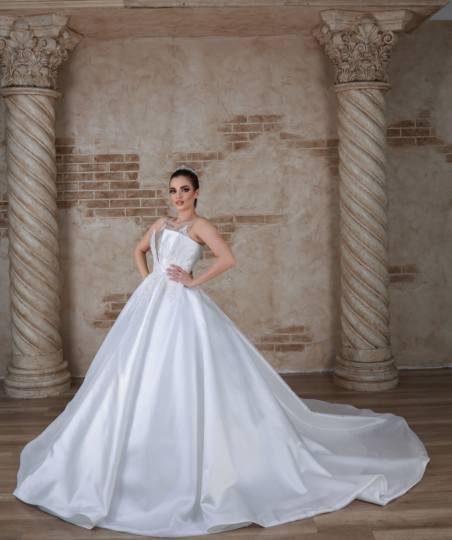 Abito da sposa Sara a trapezio