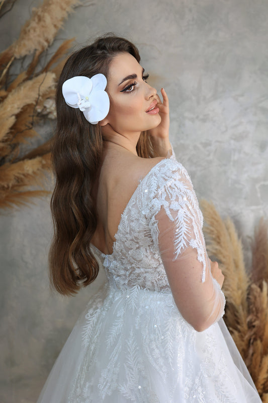 Abito da sposa a trapezio con gonna stretta Nira