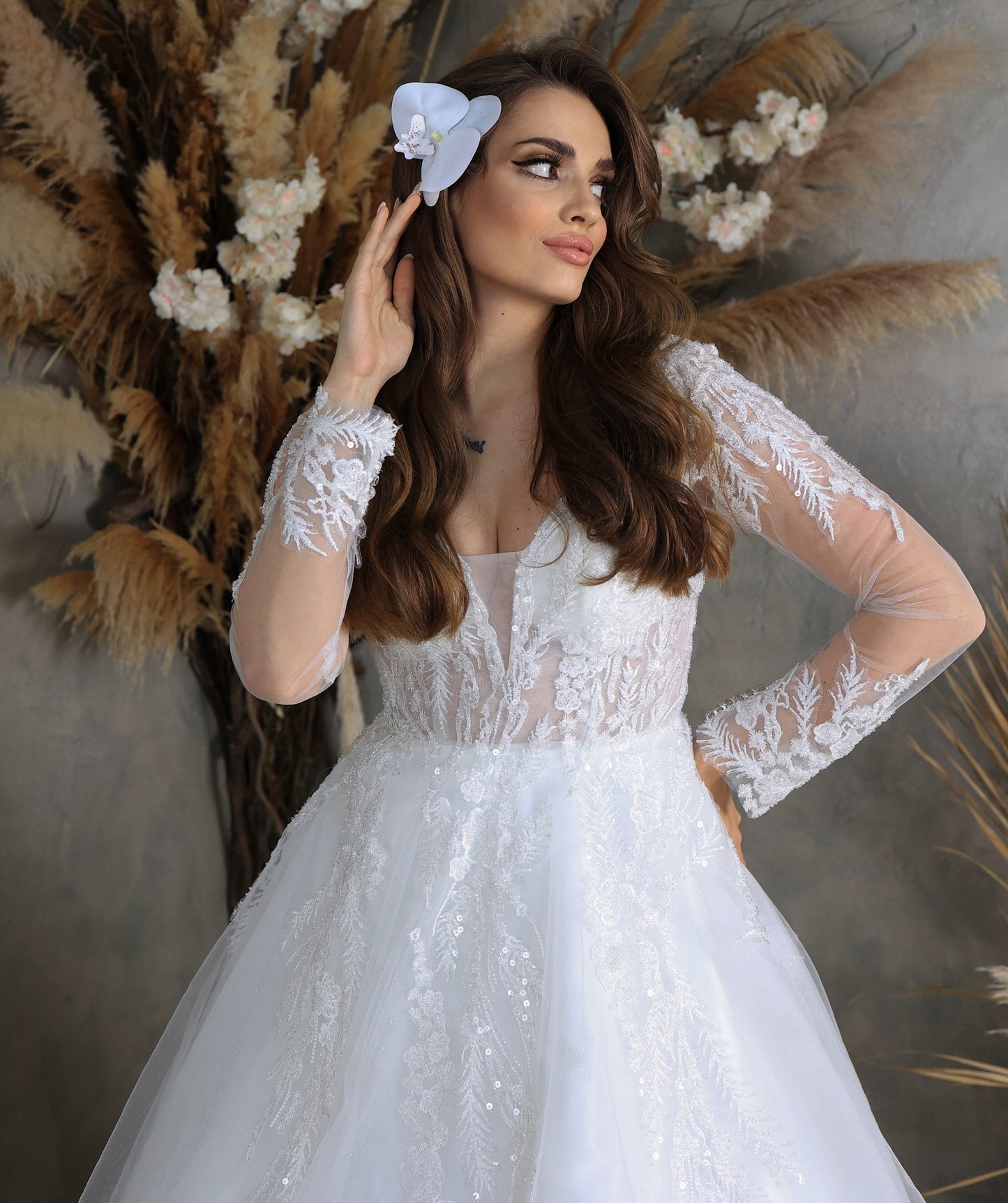 Abito da sposa a trapezio con gonna stretta Nira