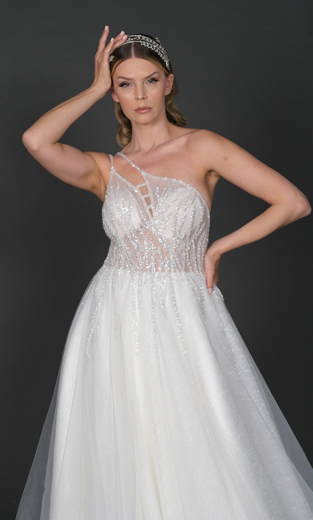 Lacın narrow skirt a line wedding dress