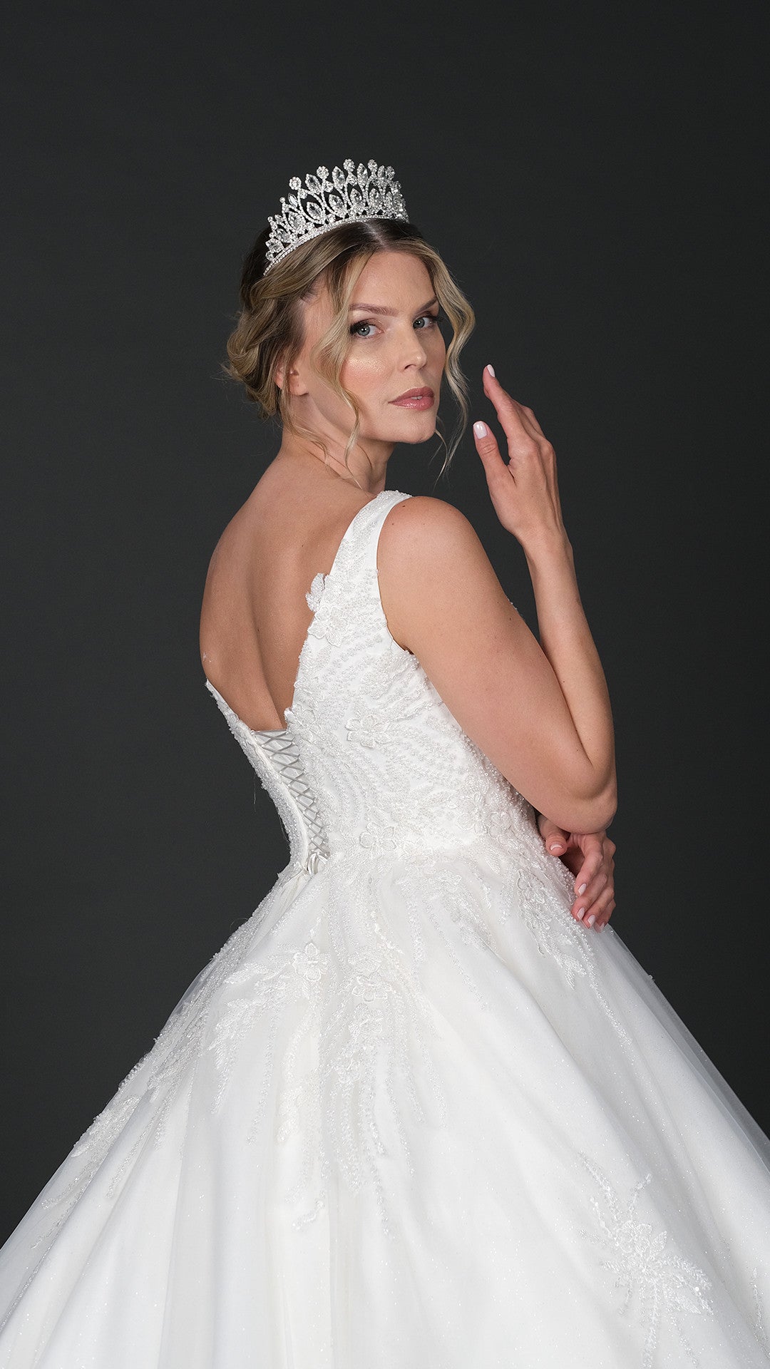 Rochie de mireasă KARDEN cu linie A