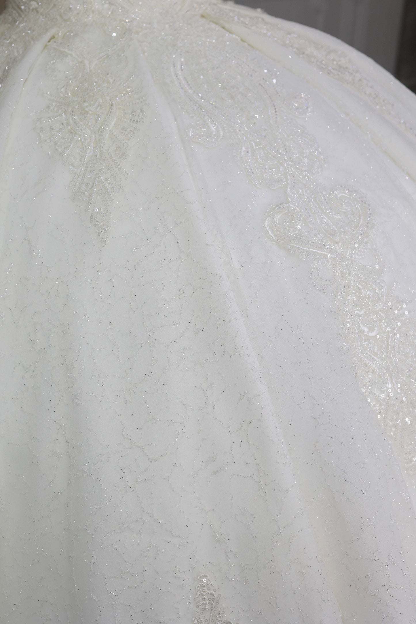 Rochie de mireasă Oden cu imprimeu de bal