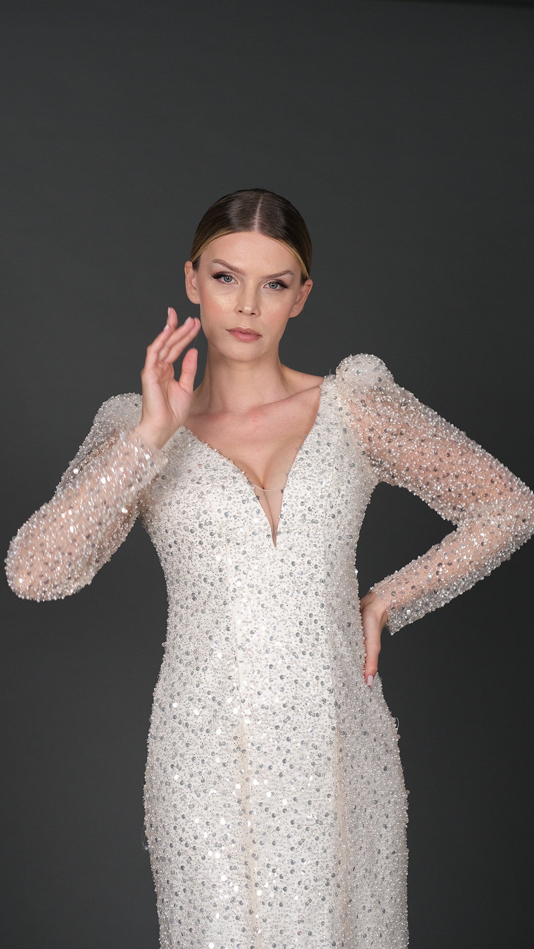 Abito da sposa a trapezio con gonna stretta PEKAY